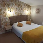 Hotel Logis Le Noir 3*