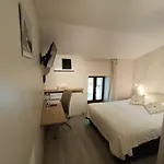 Logis Le Noir Hotel 3*