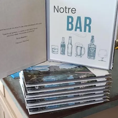 Logis Le Noir Hotel 3*