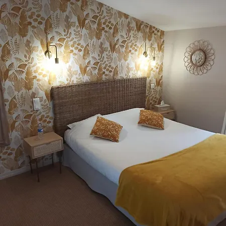 Hotel Logis Le Noir 3*