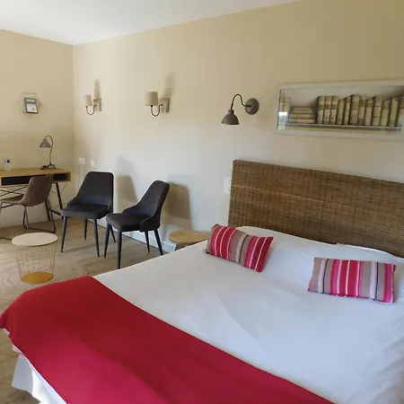 Hotel Logis Le Noir Sérignac-sur-Garonne