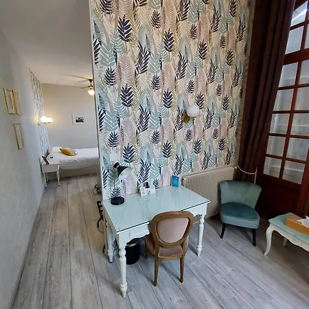 Hotel Logis Le Noir Sérignac-sur-Garonne