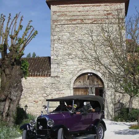Logis Le Noir Hotel