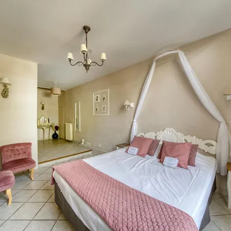 Logis Le Noir Otel Sérignac-sur-Garonne