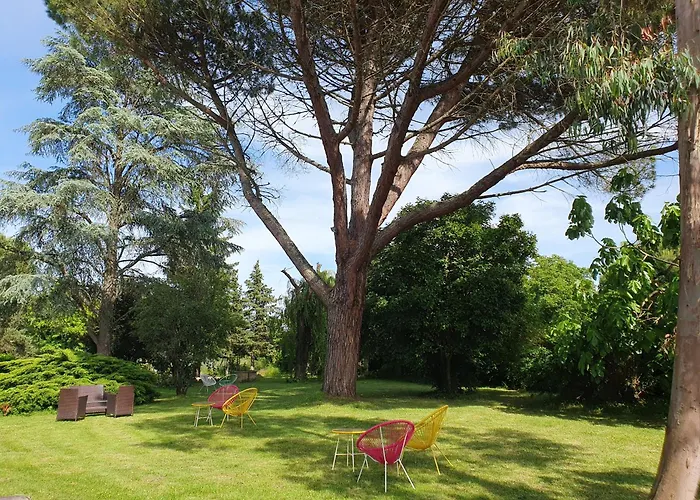 Logis Le Noir Hotel 3*